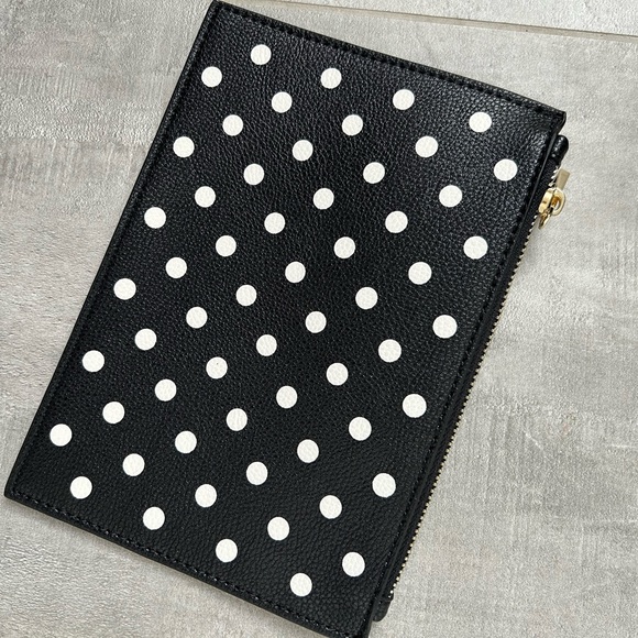 REVIEW “Mickie” Black Embroidered Bag - Picture 6 of 9